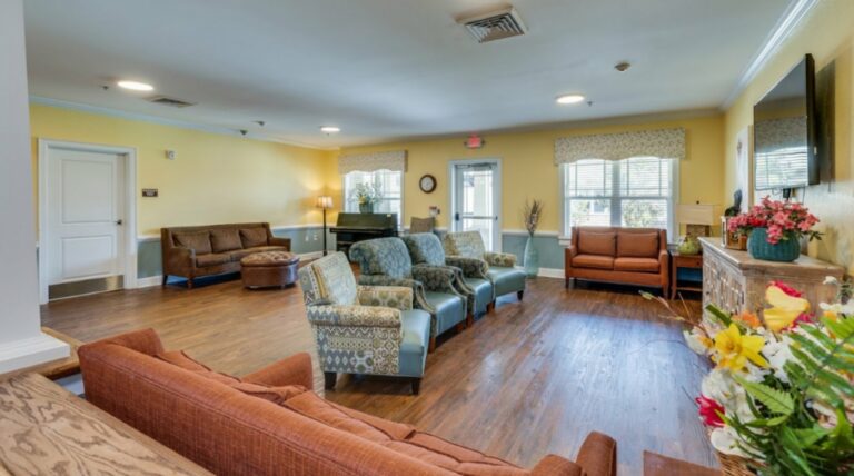 Chatham Ridge Assisted Living Living Room